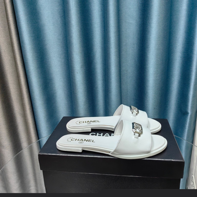 Ch*el slippers